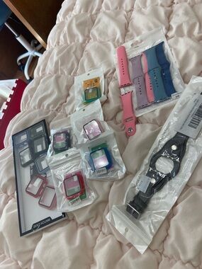 Bundle of Apple Watch accessories